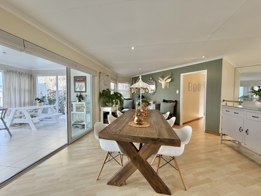 6 Bedroom Property for Sale in Marina Martinique Eastern Cape